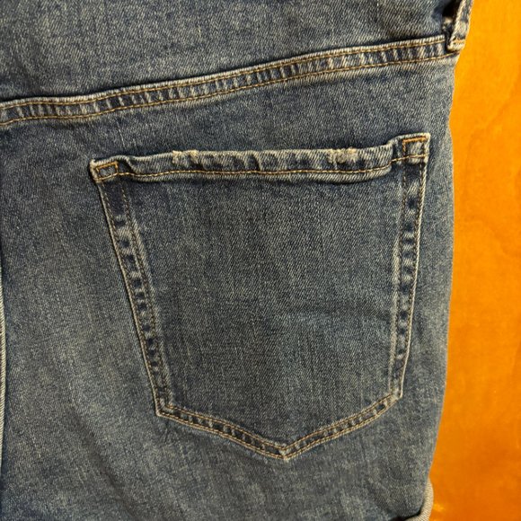 Old Navy‎ O.G. Short High Rise Distressed Jeans Rolled Cuff - Picture 11 of 16
